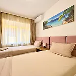 Apartament Charm 2 *