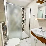 Apartament Charm 2 *