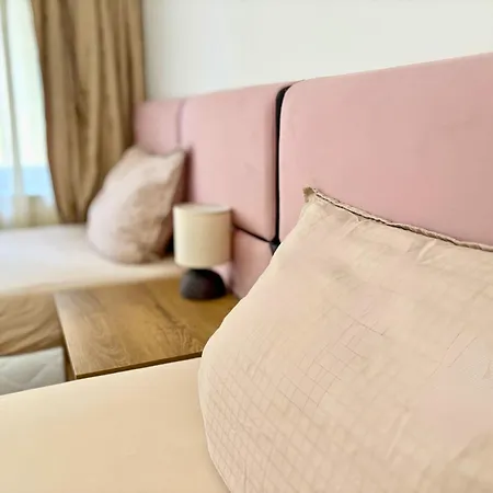 Charm 2 Apartment